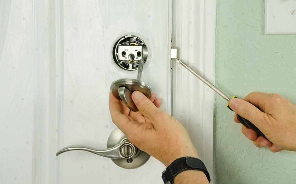 ouvrir une porte sans clé Vitrolles